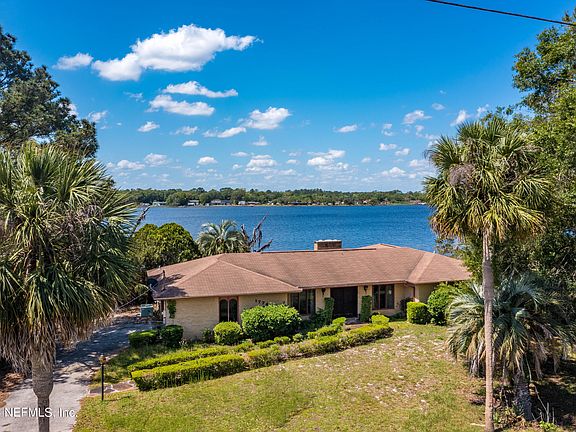 2nd image of 1774 SHORE VIEW Drive W