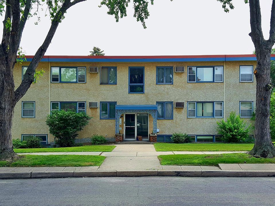 1st image of 996 Van Buren Ave