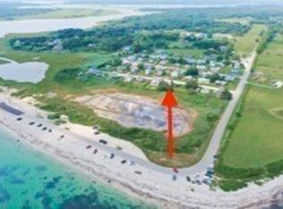 14 1st St, Westport, MA 02790