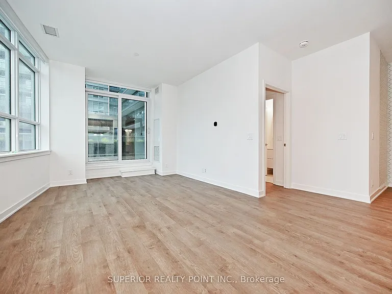 30 Upper Mall Way #A214 — Photo 9