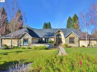 2540 Cerro Vista Ln, Alamo, CA