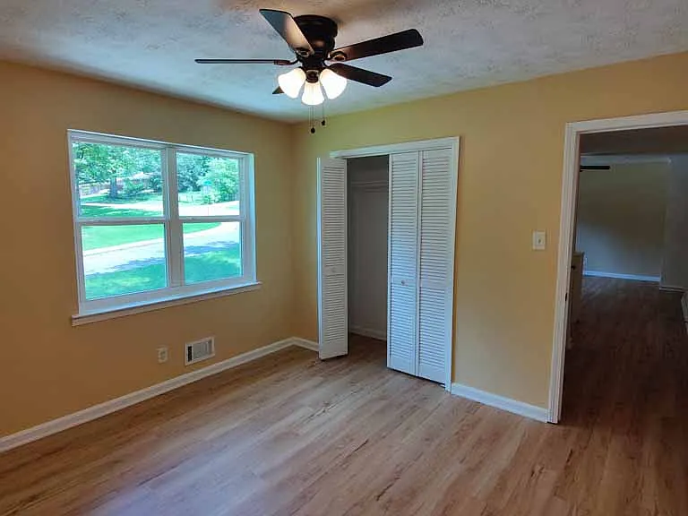 2399 Melody Ln NW — Photo 8