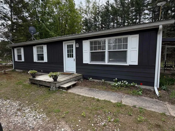 10061 W Cadillac Rd, Cadillac, MI 49601