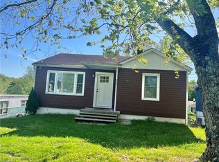 2008 Springs Rd, Mount Airy, NC 27030