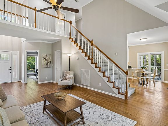 3rd image of 2308 Winder Cir