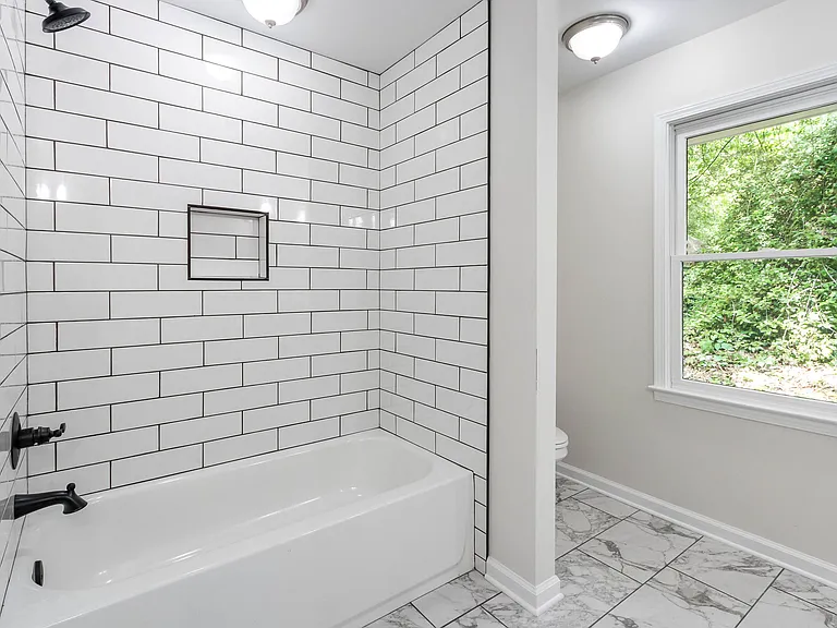 105 Mountain View Dr — Photo 16