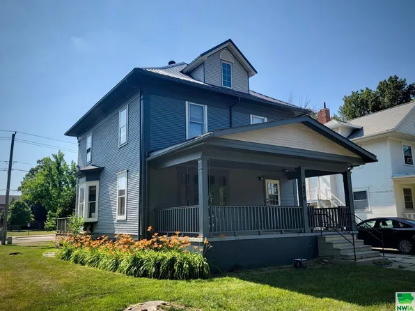 424 Otsego St, Storm Lake, IA 50588
