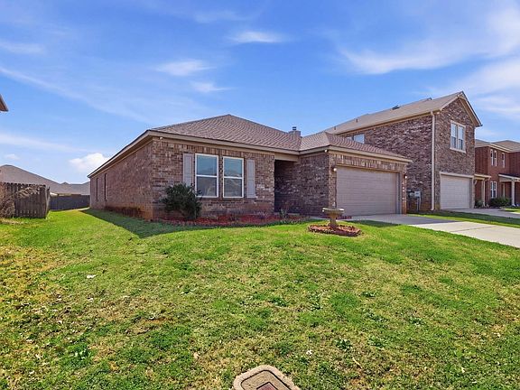 3rd image of 238 Harold Murphy Dr