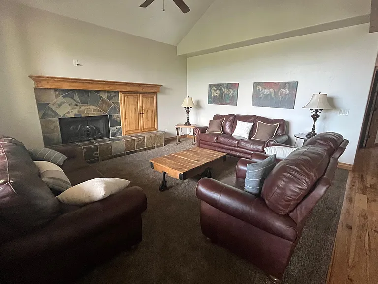Main Floor Living Rm