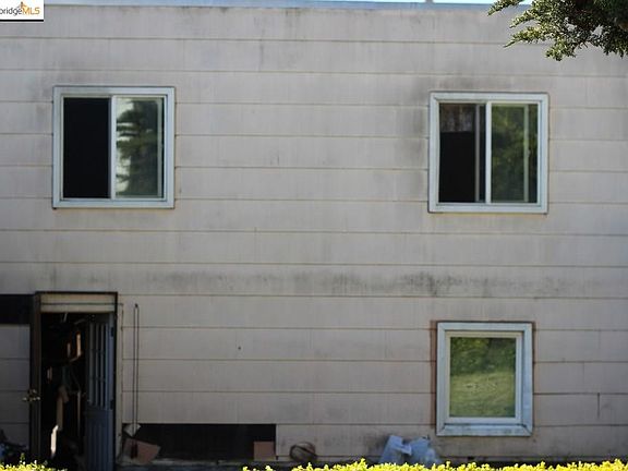 3rd image of 334 Teddy Ave