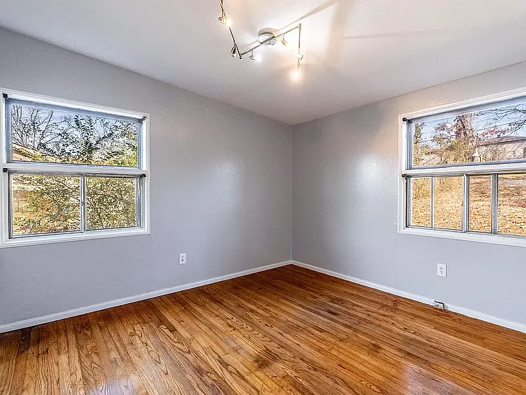 64 S Meadowcliff Dr — Photo 16