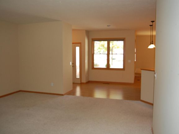 4th image of 309 7th Ave SE