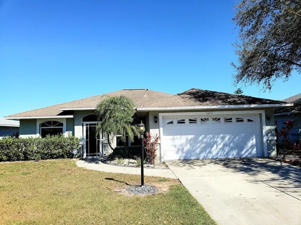 5253 Old Ashwood Dr, Sarasota, FL 34233