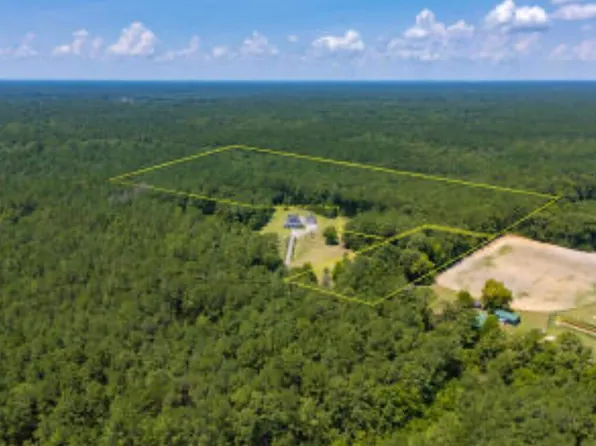 525 Von Hollen Rd, Bonneau, SC 29431