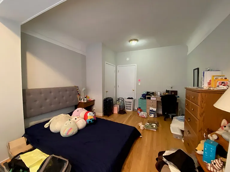 6742 N Lakewood Ave #3 — Photo 7