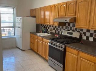7824 16th Ave #2, Brooklyn, NY 11214