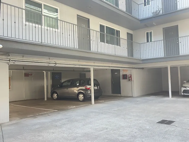 406 Van Buren Ave — Photo 9