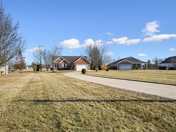 4th image of 440 Waynoka Dr