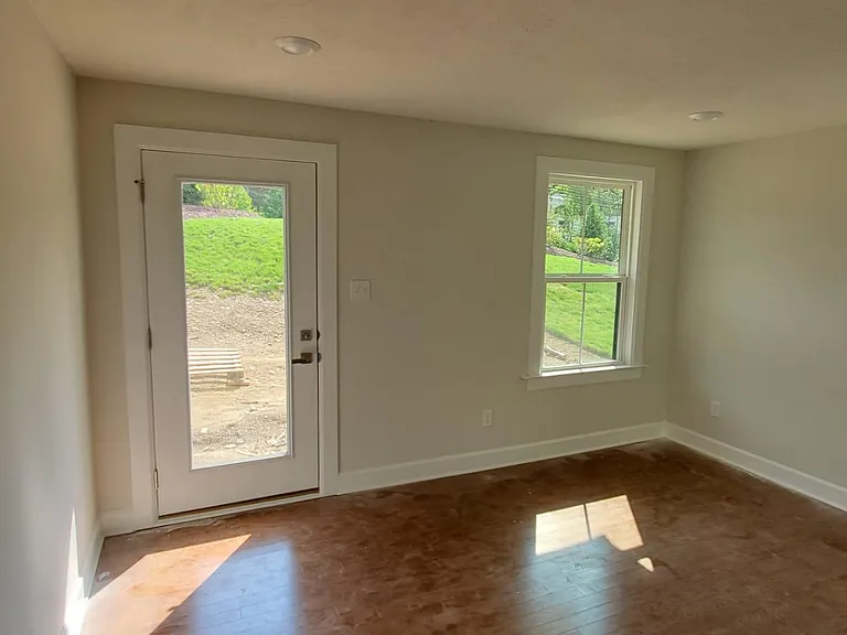 141 Laurel Place Ln — Photo 9