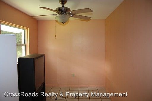 4th image of 622 NE 26th Ct APT 1