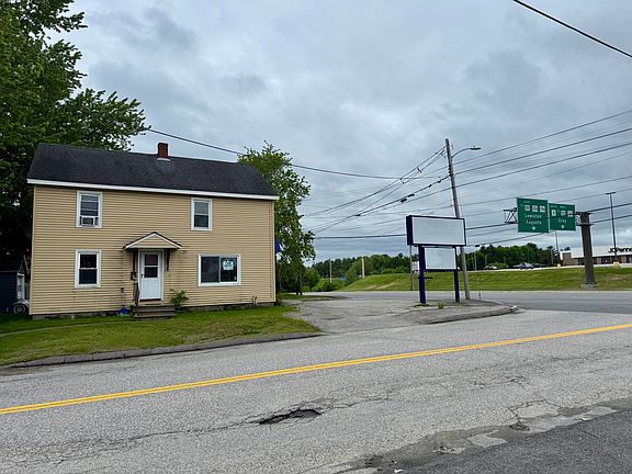 4th image of 555 Center Street