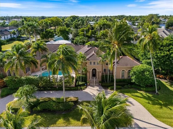 550 21st AVE S, NAPLES, FL 34102