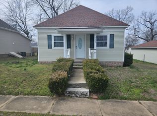 734 Prospect St, Webb City, MO 64870