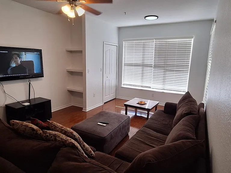 8927 Legacy Ct #20-201 — Photo 3
