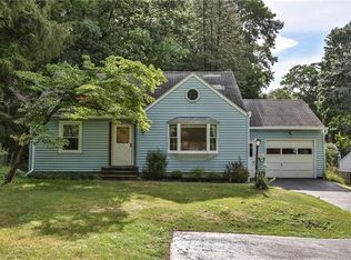 10 Whitney Rd, Penfield, NY 14526