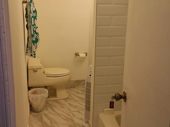 4th image of 250 S 13th St APT 6E