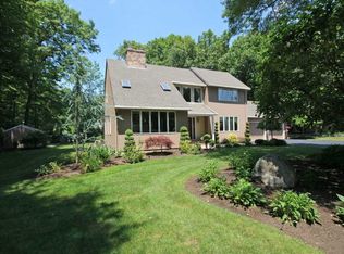 41 Caraway Dr, Cranston, RI 02921