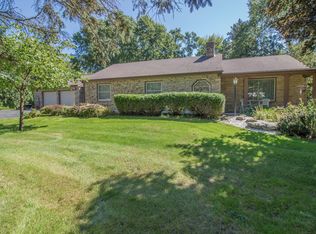 13525 Oak Hill Ln, Brookfield, WI 53005