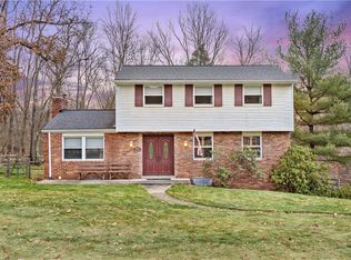 1021 Arborwood Dr, Gibsonia, PA
