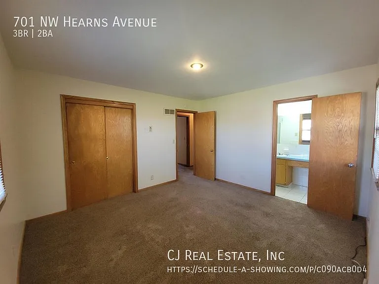 701 NW Hearns Ave — Photo 5