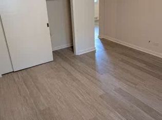 314-326 E Park Ave #326B, Libertyville, IL 60048
