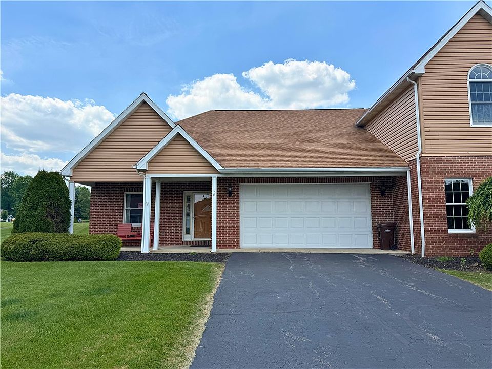 1st image of 28 Manor Dr