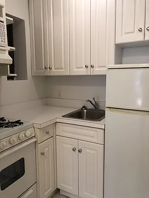 Rented by Urban Real Estate Inc | media 15