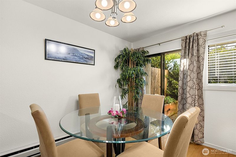 4th image of 3024 NE 143rd Street #103