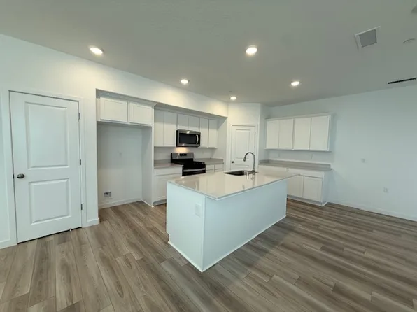4052 N Casey Ave, Fresno, CA 93723