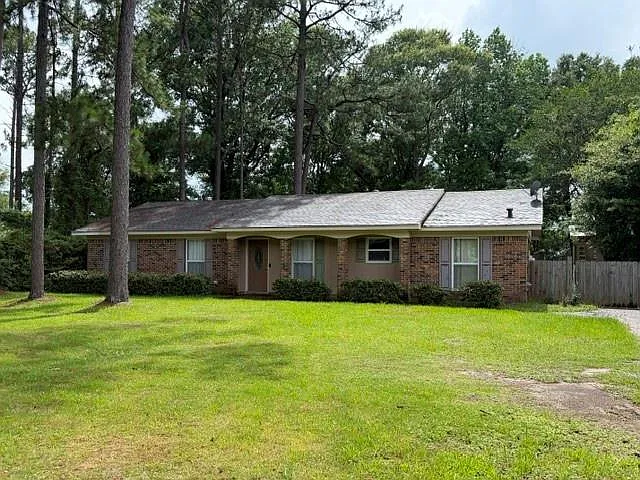 950 Abilene Dr W — Photo 1