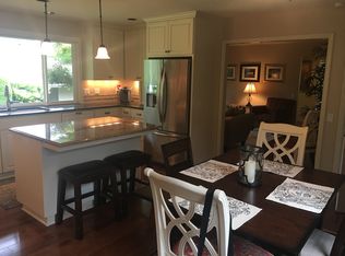 7435 SW Lake Bluff Ct, Wilsonville, OR 97070