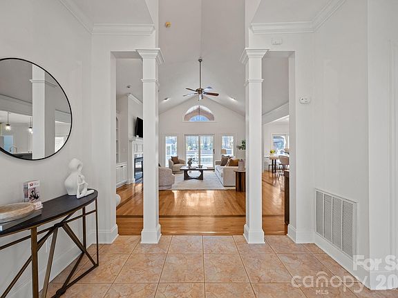 4th image of 3120 King Olaf Dr