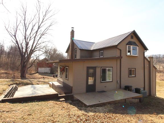 2nd image of 17896 Skunk Hollow Rd