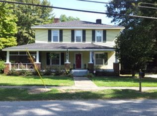 115 S Heyward St, Bishopville, SC 29010