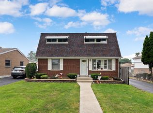 10608 Moody Ave, Chicago Ridge, IL 60415