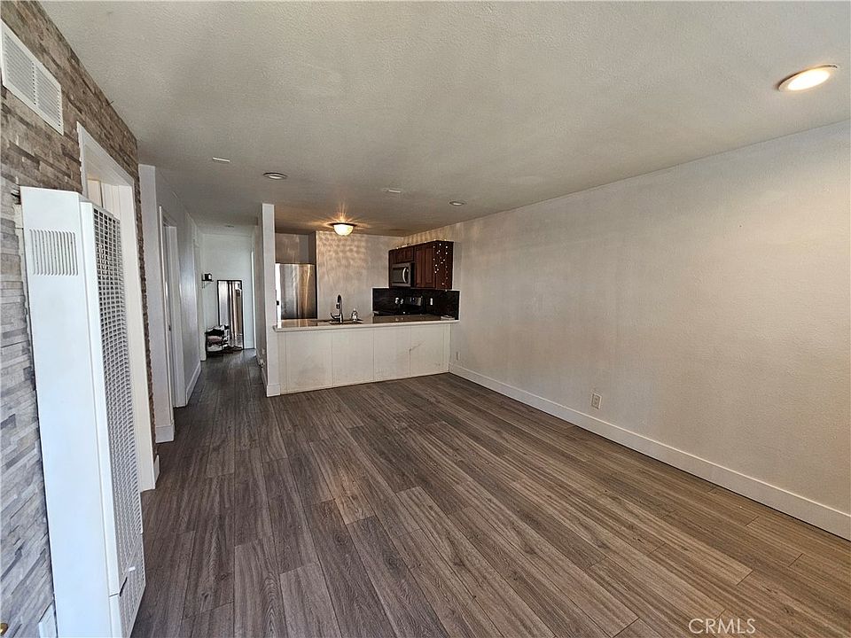1st image of 237 50th St APT 32