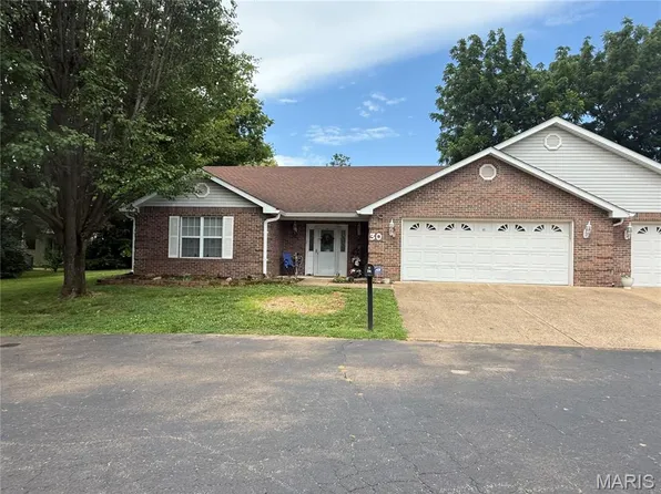530 Ashbrook Dr APT 30, Farmington, MO 63640