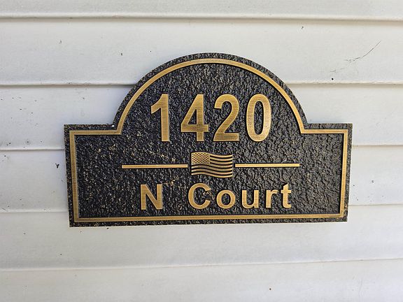 2nd image of 1420 N Court St