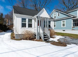 17 Argyle Street, Lake Peekskill, NY 10537