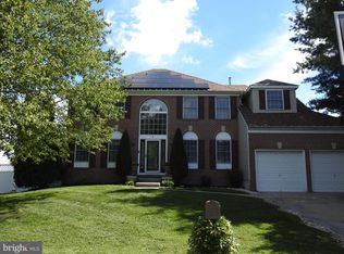 4 Dimsdale Dr, Lumberton, NJ 08048